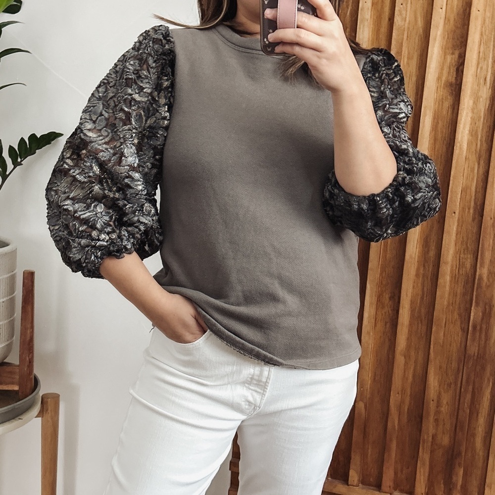 Anthropologie x Amadi Metallic Lace Sweatshirt.‎ Size S